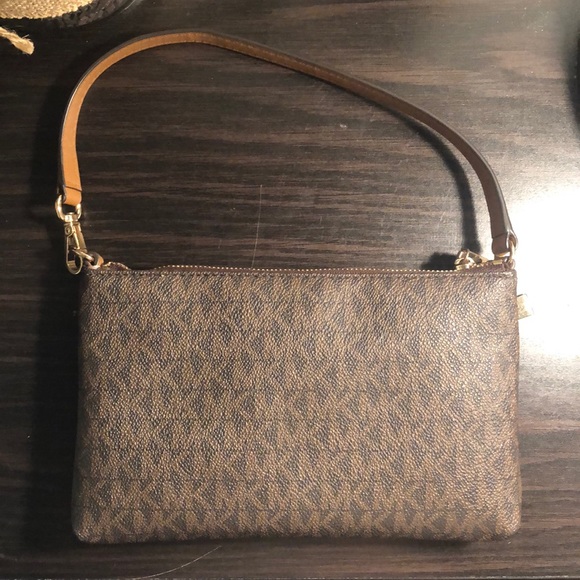 Michael Kors Wallet/Purse - Picture 2 of 4